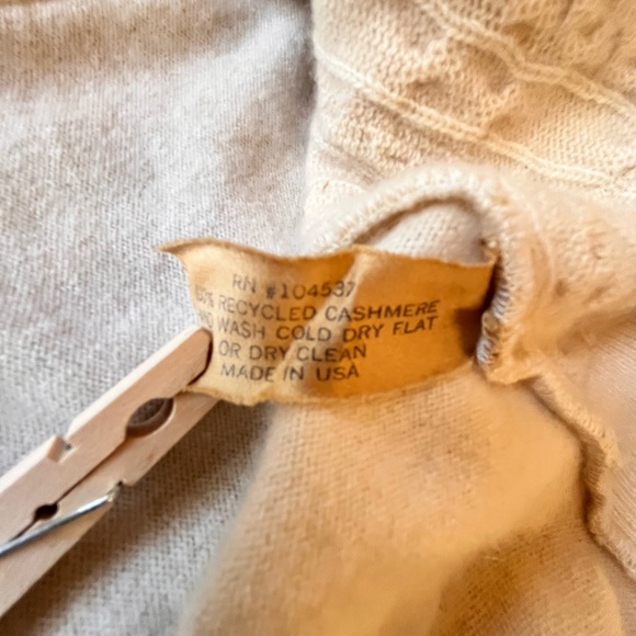 Burning Torch 100% Recycled Cashmere Cream Cardigan Sweater Jacket Size P XS B34 - Picture 5 of 6